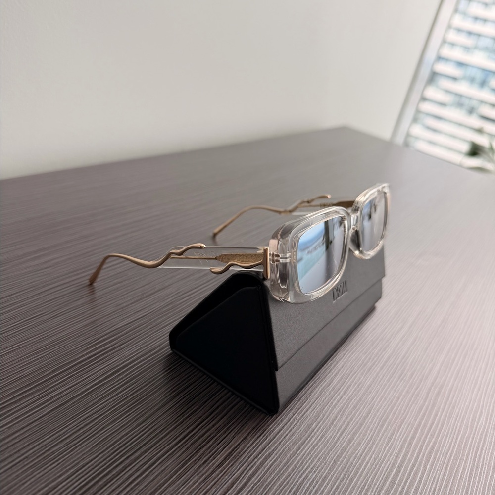 Dezi “Drippy” 1 Clear and Gold Glasses